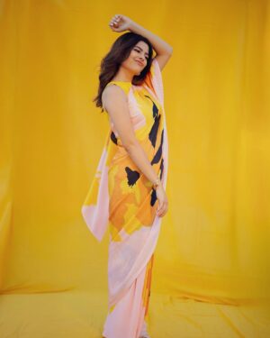 Sanjana Krishnamoorthy Instagram - Fancy a falooda? 😙

Styled by @deekshitanikkam 
Photography @thatmadraskaran 
Outfit by @studiovirupa 
jewellery by @heerbypriyanka
makeup by @kabooki_mua 
hair by @priyas_hairaffair