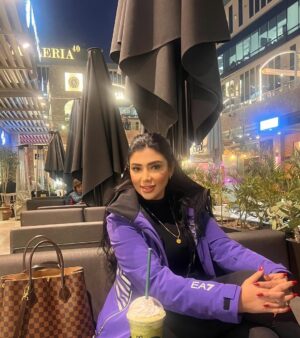 Sara Abdulrahman Instagram - Smile by @dr.nour.dentist 😁👌🦷