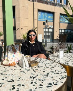 Sara Abdulrahman Instagram - ( أيامك لن تعود مره اخري ، افعل ما يسعدك ولا تبالي ) your days will not return again, do what makes you happy and don’t mind. 👌👌👌👌