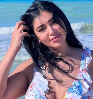 Sara Abdulrahman Instagram - @vilebrequin