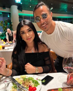 Sara Abdulrahman Instagram - @nusr_et 😍🥩🥩🥩👍🏻