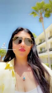 Actress Sara Abdulrahman HD Photos and Wallpapers August 2023