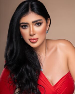 Sara Abdulrahman Instagram - Glamorous ⭐️⭐️🌹🌹✨✨