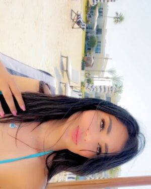 Sara Abdulrahman Instagram - احنا بنحلو بس مع الناس الحلوه 🐬🐬🐬🦀🦀🦀