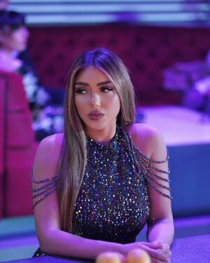 Sarah Ahmed Salama Instagram - Fairuz ✨✨

#نقطة_سودة 
‏#mbcmasr 
#فيروز 
#سارة_سلامة 
#sarahsalama 
#شاهد