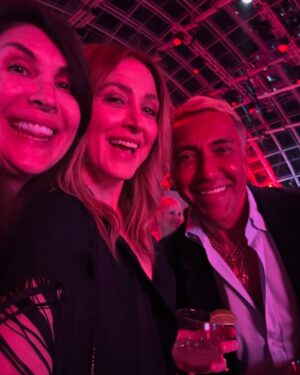 Sasha Alexander Instagram - @clarinsusa #clarins ICONS event @academymuseum💋 and a little fringe