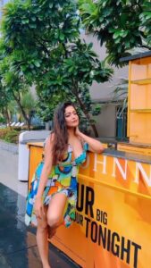 Actress Sayantani Guhathakurta HD Photos and Wallpapers April 2025