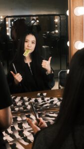 Actress Shi Shi HD Photos and Wallpapers April 2025