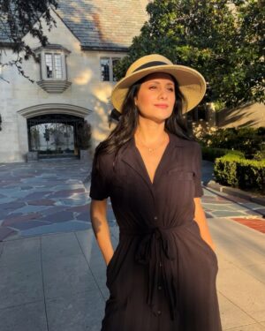 Silvana Arias Instagram - Be like a butterfly—embrace change and trust the process. Change may feel uncomfortable at times, but it’s through that transformation that we become stronger, wiser, and more radiant. 🦋✨ Wearing a beautiful butterfly necklace by @vannevillela 
#EmbraceChange #Transformation #BeTheButterfly #butterflynecklace #cutejewelry #goldnecklace #mylifepath #trusttheprocess