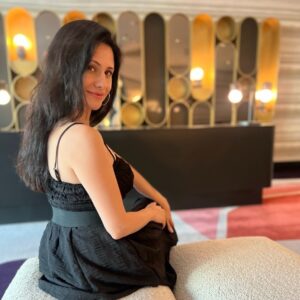 Silvana Arias Instagram - Dare to dream. And dream big. Sometimes, life has a way of surprising you and becoming even better than you ever imagined. ✨🙌🏼❤️ #believeinyourself #trusttheprocess #MyLifePath