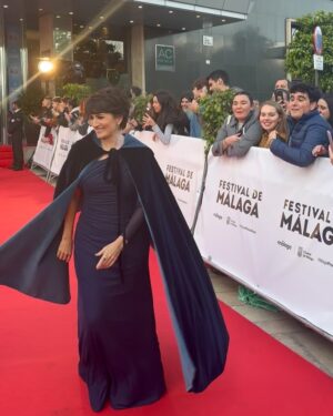 Silvia Abril Instagram - Y vuelvo al @festivalmalaga ¡vuelvo a casa! Felicidades por estas 28 ediciones y por el apoyo incansable al cine español. Es un honor venir a esta preciosa ciudad, es un gustazo charlar y compartir con todos los compañeros y es una delicia sentir el calor de los malagueños en sus calles, en la alfombra, en los balcones… ¡AMO MÁLAGA, GRACIAS!❤️❤️❤️