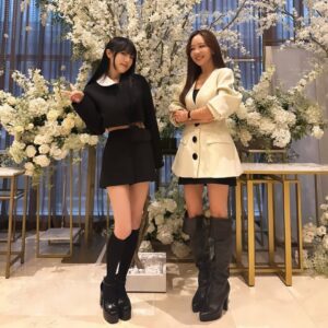 So Yoo-jin Instagram - 예나랑 사진많이 찍은 날~~^^♡

#빌런의나라

@yena.jigumina 
@yujin_so
@kbsdrama