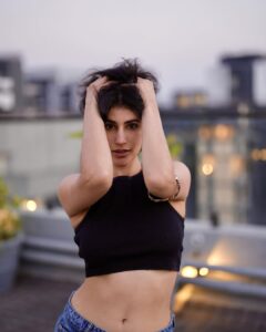 Actress Sonia Rathee HD Photos and Wallpapers March 2025