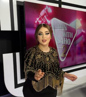 Souhila Ben Lachhab Instagram - مساؤوووو 💕
وش رايكم في حلقة اليوم @elwataniatv 

@kayas_collection1 💕

@mkp_sister_goals 💕

@salon_beautedujour 💕

@diamond__luxury__ 💕

#souhilabenlachhab #algeria #ramadan #سهيلة_بن_لشهب #الجزائر #رمضان