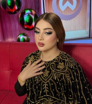 Souhila Ben Lachhab Instagram - مساؤوووو 💕
وش رايكم في حلقة اليوم @elwataniatv 

@kayas_collection1 💕

@mkp_sister_goals 💕

@salon_beautedujour 💕

@diamond__luxury__ 💕

#souhilabenlachhab #algeria #ramadan #سهيلة_بن_لشهب #الجزائر #رمضان