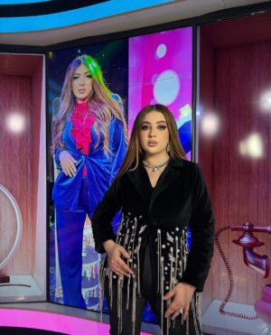 Souhila Ben Lachhab Instagram - #black 🖤🎶

Thanks for @sara__bessas ✨

Makeup @mkp_sister_goals ✨

Hair @salon_beautedujour ✨

Accessories @diamond__luxury__ ✨

#souhilabenlachhab #algeria #سهيلة_بن_لشهب #الجزائر