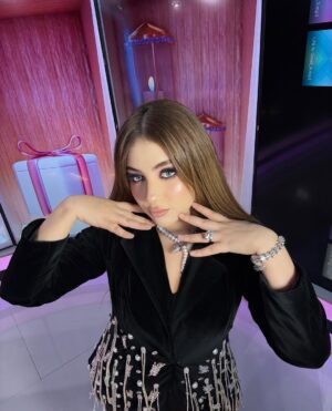 Souhila Ben Lachhab Instagram - #black 🖤🎶

Thanks for @sara__bessas ✨

Makeup @mkp_sister_goals ✨

Hair @salon_beautedujour ✨

Accessories @diamond__luxury__ ✨

#souhilabenlachhab #algeria #سهيلة_بن_لشهب #الجزائر