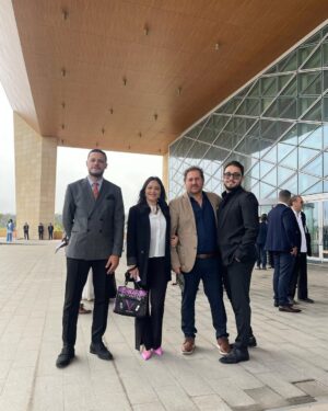 Souhila Mallem Instagram - ‎في اليوم الوطني للفنان المصادف للثامن من جوان، تشرفت كثيرا بحضوري مراسم الطبعة السابعة عشرة لجائزة رئيس الجمهورية، سعدت كثيرا بتواجدي مع كبار الفنانين الذين قدموا كثيرا للساحة الفنية، سعدت أيضا بلقائي لفنانين جمعنا معهم هذا اليوم الذي أتقدم بالشكر فيه لرئيس الجمهورية و ووزيرة الثقافة على الدعوة و تكريم الوجوه الشابة التي تعد مستقبل الفن ببلادنا، فمن لا يملك تاريخ لا يملك مستقبل و الجزائر التي قدمت علي معاشي تملك أسماءا و ستظل كذلك، اليوم الوطني للفنان نطالب فيه بأن يلقى الفنان الاحترام و أن يلقى الدعم و السند دائما فهو أيضا سفير بأعماله و رسالته ، مرة أخرى أشكر كل من ساهم في تنظيم حفل يوم أمس، و أشكر جمهوري دائما الذي هو سندي و دعمي.
‎#الفن، احترام، رسالة، هوية وطن.
 🇩🇿💪🏻👏🏻⚡️