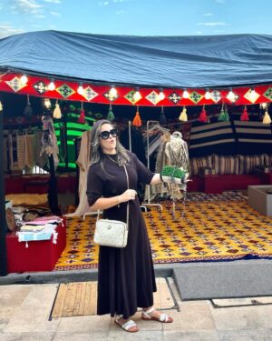 Souhila Mallem Instagram - A beacon of Qatari culture and history long associated
with nobility and wealth, the falcon is known for its
strong hunting ability and sharp vision.
🇶🇦✨🦅

من المعروف أن الصقر يمثل جزء هام من الثقافة والتاريخ القطري، ويرتبط من فترة طويلة بالنبل و الثروة، لقدرته القوية على الصيد والرؤية الحادة.
🇶🇦✨🦅

#SouhilaMallem #qatar2022