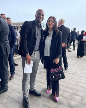 Souhila Mallem Instagram - ‎في اليوم الوطني للفنان المصادف للثامن من جوان، تشرفت كثيرا بحضوري مراسم الطبعة السابعة عشرة لجائزة رئيس الجمهورية، سعدت كثيرا بتواجدي مع كبار الفنانين الذين قدموا كثيرا للساحة الفنية، سعدت أيضا بلقائي لفنانين جمعنا معهم هذا اليوم الذي أتقدم بالشكر فيه لرئيس الجمهورية و ووزيرة الثقافة على الدعوة و تكريم الوجوه الشابة التي تعد مستقبل الفن ببلادنا، فمن لا يملك تاريخ لا يملك مستقبل و الجزائر التي قدمت علي معاشي تملك أسماءا و ستظل كذلك، اليوم الوطني للفنان نطالب فيه بأن يلقى الفنان الاحترام و أن يلقى الدعم و السند دائما فهو أيضا سفير بأعماله و رسالته ، مرة أخرى أشكر كل من ساهم في تنظيم حفل يوم أمس، و أشكر جمهوري دائما الذي هو سندي و دعمي.
‎#الفن، احترام، رسالة، هوية وطن.
 🇩🇿💪🏻👏🏻⚡️
