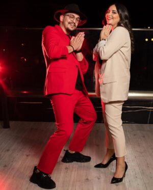 Souhila Mallem Instagram - هي تظاهرة دولية للأيام السينمائية بمدينة لها تاريخ و حضارة ولاية سطيف، هي الطبعة الرابعة للفيلم القصير التي عرفت تواجد دول فلسطين، مصر، تونس و الجزائر من خلال اعمال مميزة تتنافس من اجل التتويج، رغم أن الجميع متوج و فائز ، تظاهرة فنية ثقافية جمعت بين اعمال مختلفة و متنوعة بمشاركة فنانين بارزين و حضور مميز للجمهور الوفي و المحب للسينما و الفن.
تحية خاصة و من القلب خالصة لكل المساهمين في إنجاح هذه الطبعة التي تعد مكسبا للمدينة على امل استمرارها و دوامها، و نتمنى أن تكون هناك قاعات سينما تحتضن عشاق هذا الفن.
و لتحيا دائما السينما الجزائرية وليحيا الفن.
@jci_setif_officiel