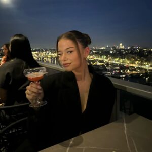Stefania Liberakakis Instagram - Wanna join? 🫒🍸🤍