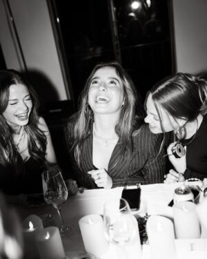 Stefania Liberakakis Instagram - Gisteravond een top dinner gehad met deze leuke meiden🤍

Thanks @zadigvoltaire @it_agency for the invite🤍

 #dinner
 #girsnight 
 #zadigetvoltaire