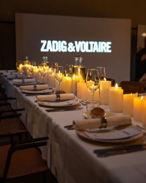 Stefania Liberakakis Instagram - Gisteravond een top dinner gehad met deze leuke meiden🤍

Thanks @zadigvoltaire @it_agency for the invite🤍

 #dinner
 #girsnight 
 #zadigetvoltaire