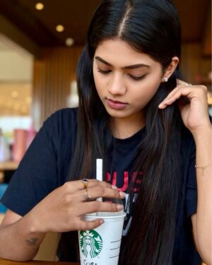 SubhaLakshmi R Instagram - 🫶🏻Capuchino coffeeya🥤🖤!!!

#insta#photoshoot#iphone16promax#starbucks#subinairr#fyp @subi_nairr
