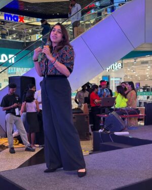 Sumaiya Naaz Instagram - Fitatain 3.0 .. Organised by @fitsio_max and @djdeepikanavz 
For the first time I witnessed such a unique event .. 

Dance , Fitness , Expert talks - all in view of women’s health and awareness but in a fun non-boring way .. 
What more could we ask for .. 

I had the golden opportunity to speak to all these lovely ladies about women’s health , menstrual hygiene , sex education , fertility planning , Hpv vaccine .. And the audience were super receptive and so many doubts kept pouring in .. 

Thanks to the dynamic and bubbly @fitsio_max for inviting me .. 🙌🙏.. 

#fitatain #fitsiomax #smartovaries #womenshealth #womensday #womenshealthmatters #djdeepikanavz #womensupportingwomen