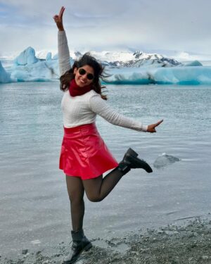 Sumaiya Naaz Instagram - Levitating 💃✨
Travel Partner @roadtripsmadeepic