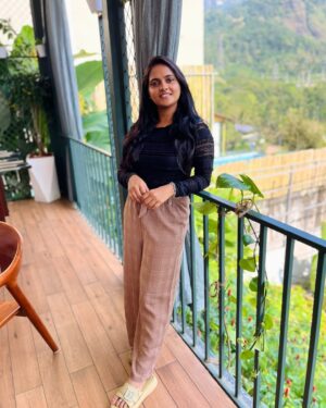 Swetha Vijay Instagram - Munnar trip ends with MY BIRTHDAY CELEBRATION 🎉🥂🎁
#munnartrip #birthaygirl