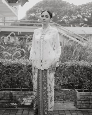 Syifa Hadju Instagram - Selamat Hari Kebaya Nasional🌸