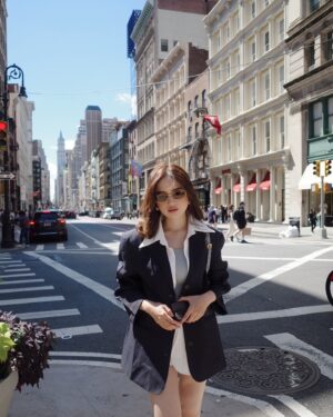 Syifa Hadju Instagram - One bright sunny day in New York☀️