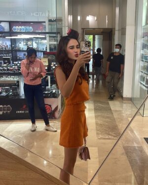 Syifa Hadju Instagram - Sudah bertemu Juwita/Angelica beluuummmmm??? Coba absen siapa aja yang sudah nonton film 200 Pounds hari ini di @primevideoid ! 💥