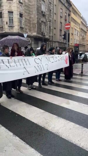 Tamara Dragičević Instagram - Studenti su ustali, a mi?! ❤️‍🔥