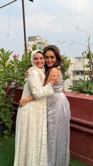 Tanya Sharma Instagram - She was forced to do this 😆 
but who cares been doing that for decades now 💀🌙 #reels #besties #childhoodbesties #relatable #girls #fyp #explore #trendingreels