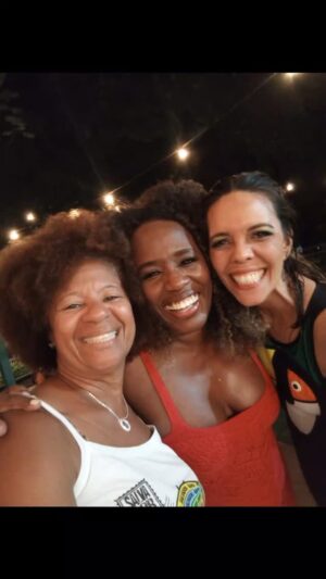Tatiana Tiburcio Instagram - Então, qual versão você gosta?
Vamos numerar por ordem de postagem.
1, 2 e 3. A original não conta.
As garotas do momento.
#garotadomomento 
#amigaslindas