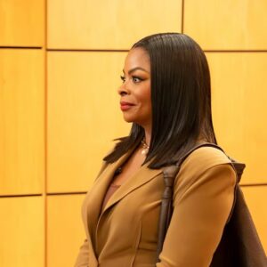 Tatyana Ali Instagram - I see y’all giving me a lot of heat in my messages over last week’s episode of @abbottelemabc 😩