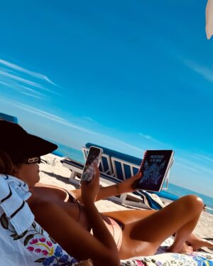 Tilsa Lozano Instagram - ✈️🔆
 #tilsa #traveling #miami #dump