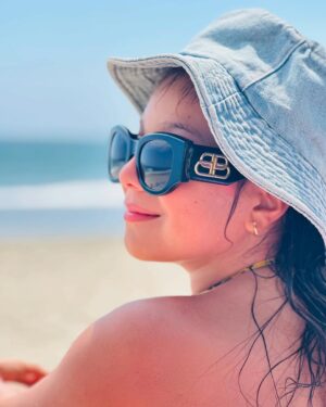 Tilsa Lozano Instagram - Ella mi ☀️ mi primer amor 💛
#valentina #tuchi #mylove #momlife
