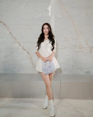Tipnaree Weerawatnodom Instagram - An unforgettable experience and feeling honored to be a part of the COS SS25 Fashion Show in Athens.

@cosstores
#COSThailand 
#COSSS25