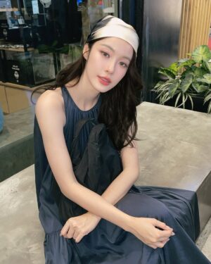 Tipnaree Weerawatnodom Instagram - Love this mood 🥚🍚🥢 @cosstores 

#COSThailand
