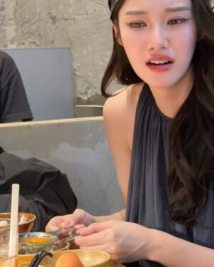 Tipnaree Weerawatnodom Instagram - Love this mood 🥚🍚🥢 @cosstores 

#COSThailand