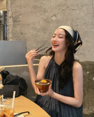 Tipnaree Weerawatnodom Instagram - Love this mood 🥚🍚🥢 @cosstores 

#COSThailand