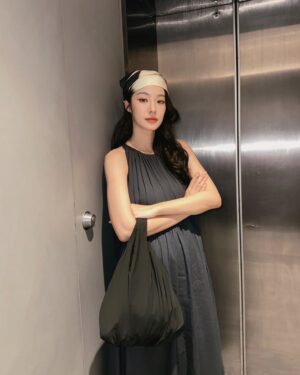 Tipnaree Weerawatnodom Instagram - Love this mood 🥚🍚🥢 @cosstores 

#COSThailand