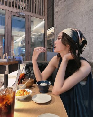 Tipnaree Weerawatnodom Instagram - Love this mood 🥚🍚🥢 @cosstores 

#COSThailand