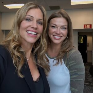 Tricia Helfer Instagram - Hanging with this lovely lady @adriannepalicki today at @creationent  #WomenofScifi