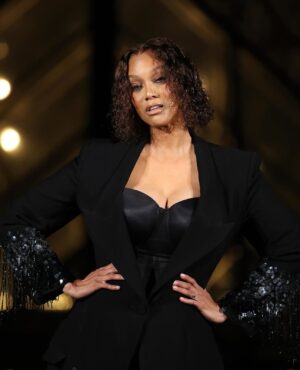 Tyra Banks Instagram - Last night, I officially stepped back into the Paris fashion world at Le Grand Dîner du Louvre—and for the first time ever, I was inside the Louvre.

Back in the ‘90s, when I was strutting Paris Fashion Week twice a year, the runway shows were outside the museum. So stepping inside—surrounded by centuries of art and history, with designer pieces woven into the exhibits—was absolutely spellbinding. I was in awe. I was shook. I was like… is this even real?

I felt beautiful in wet, sculpted hair—the vision of @elimizrahi, designer of @monotofficial who designed my dress, or should I say stunning coat? Eli, you shared your inspo, I was your muse, and together, we made it happen!! (And I’ll be sharing more from last night - the glams, the car ride, the BTS, oui oui!)

I felt grateful to be in the city that believed in me from the start. Merci, Paris, for helping me put the word “super” in front of “model.” ✨

This is just the beginning. A new beginning. And I am so excited to take all of YOU on this journey with me. Because you’re never too old to DREAM and never too young to SMiZE. So keep dreaming. No matter your age. 

Paris, je t’aime! 

💛TyTy

#TyraTakesParis #IMGModels #LeGrandDînerDuLouvre #MerciParis @smizeanddream