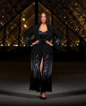 Tyra Banks Instagram - Last night, I officially stepped back into the Paris fashion world at Le Grand Dîner du Louvre—and for the first time ever, I was inside the Louvre.

Back in the ‘90s, when I was strutting Paris Fashion Week twice a year, the runway shows were outside the museum. So stepping inside—surrounded by centuries of art and history, with designer pieces woven into the exhibits—was absolutely spellbinding. I was in awe. I was shook. I was like… is this even real?

I felt beautiful in wet, sculpted hair—the vision of @elimizrahi, designer of @monotofficial who designed my dress, or should I say stunning coat? Eli, you shared your inspo, I was your muse, and together, we made it happen!! (And I’ll be sharing more from last night - the glams, the car ride, the BTS, oui oui!)

I felt grateful to be in the city that believed in me from the start. Merci, Paris, for helping me put the word “super” in front of “model.” ✨

This is just the beginning. A new beginning. And I am so excited to take all of YOU on this journey with me. Because you’re never too old to DREAM and never too young to SMiZE. So keep dreaming. No matter your age. 

Paris, je t’aime! 

💛TyTy

#TyraTakesParis #IMGModels #LeGrandDînerDuLouvre #MerciParis @smizeanddream